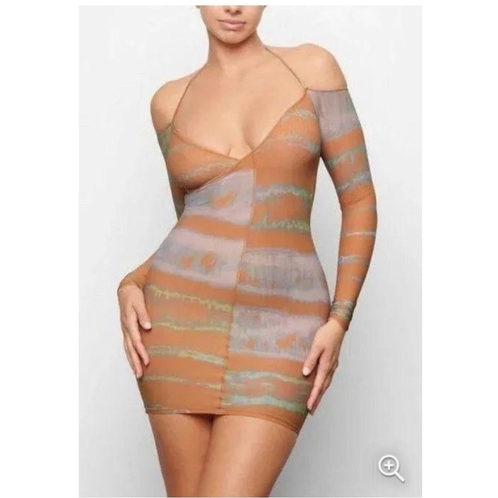 NEW SKIMS RARE!! Jelly Sheer, Off the Shoulder Dress Tie Dye Print Small